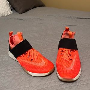 WOMENS NIKE SHOES